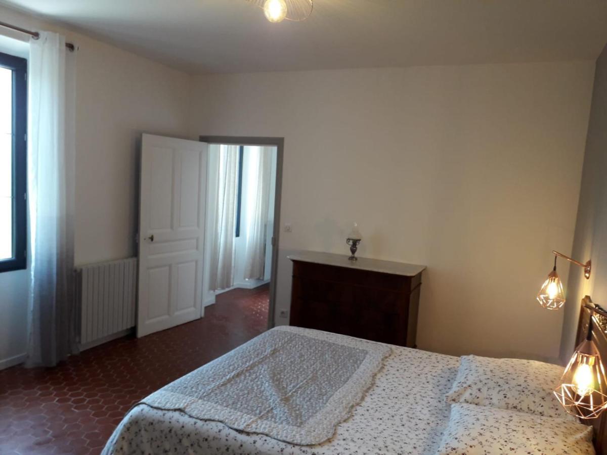 Maison Bourgues Lioux Luaran gambar
